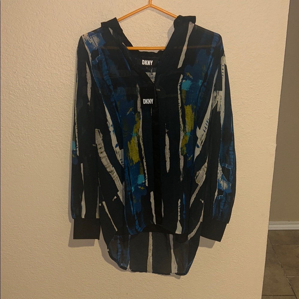 DKNY Sheer Blouse Size M NWT Layered Tank Abstract Print Flowy Top